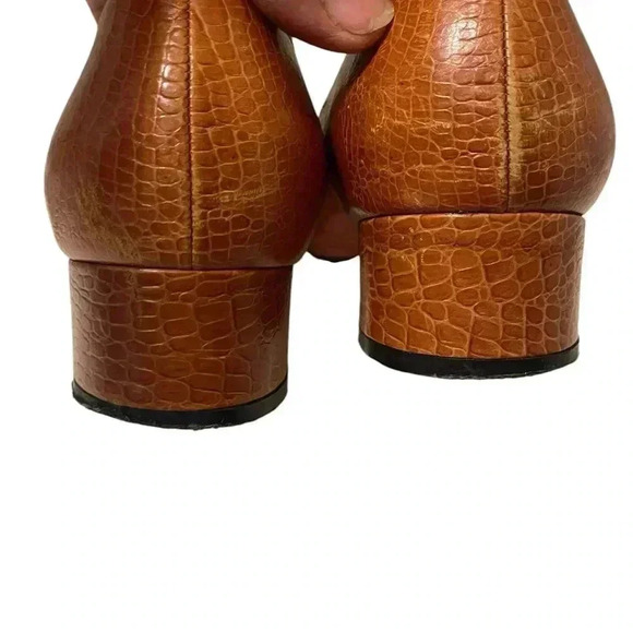 Salvatore Ferragamo Authentic Loafers WOMEN shoes, chic and comfy - Picture 4 of 16